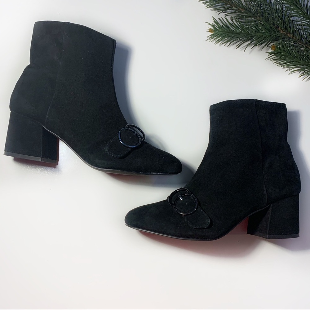 BLEECKER & BOND Lacey Bootie | Suede | Black |7.5